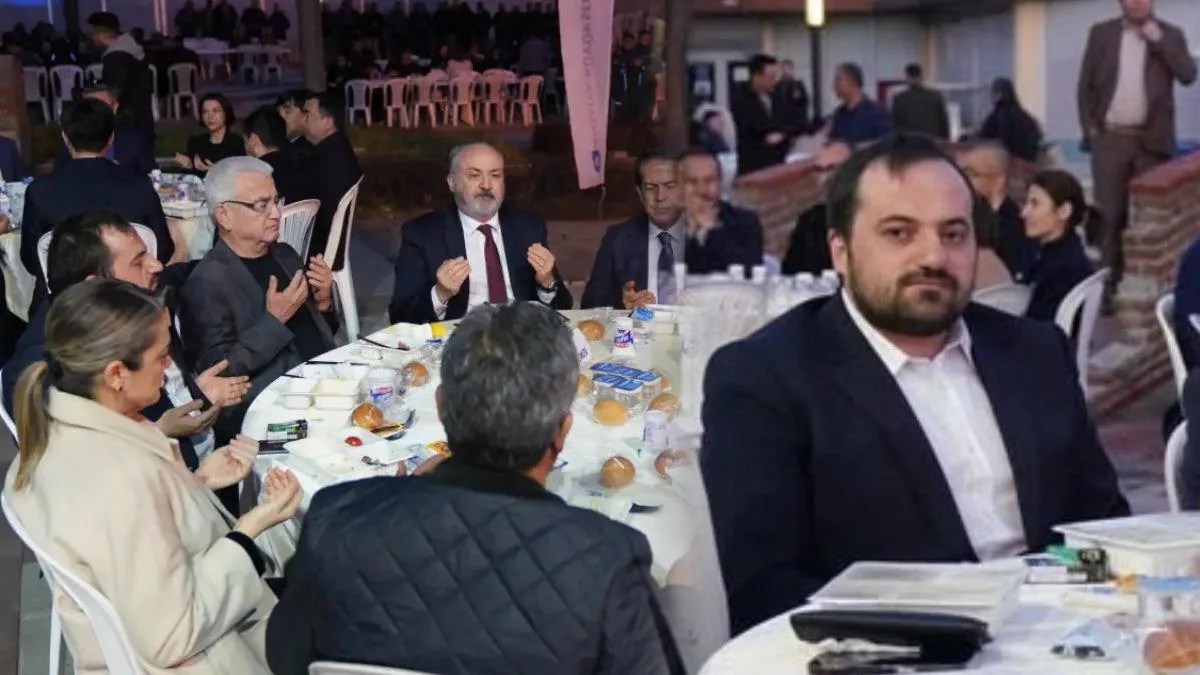 Antalya’da İftar Programında Özgürlük Duası