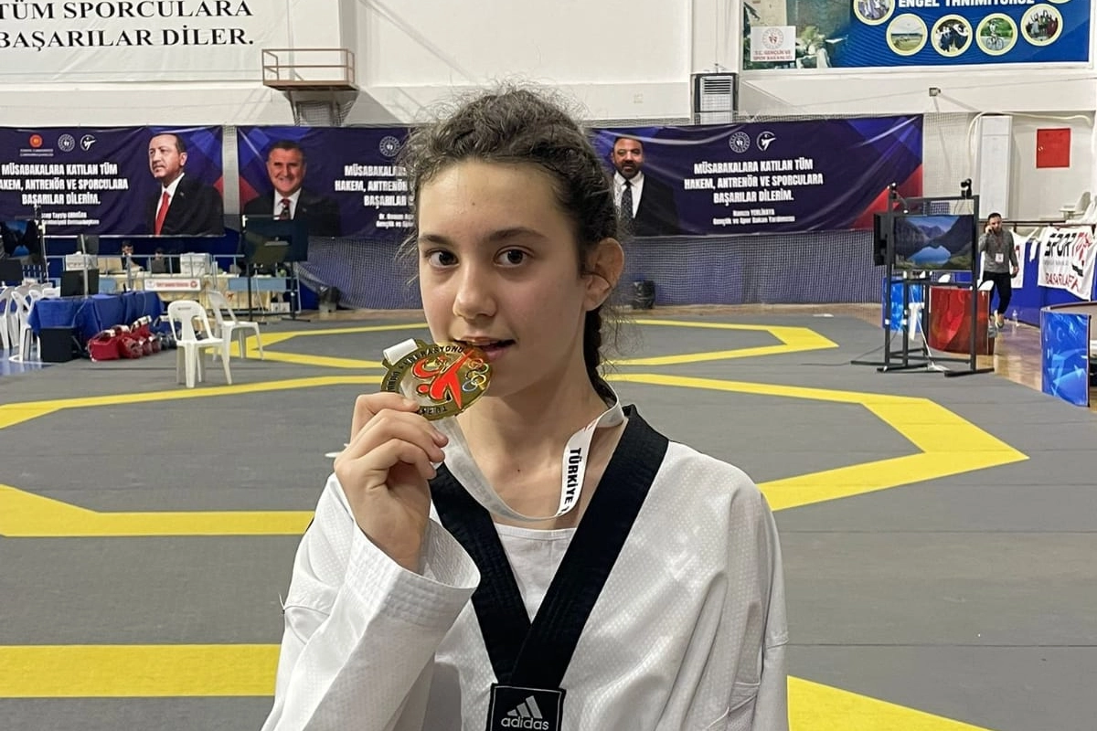 Keşanlı Taekwondocu Eslin, Antalya’da Zirve Peşinde!