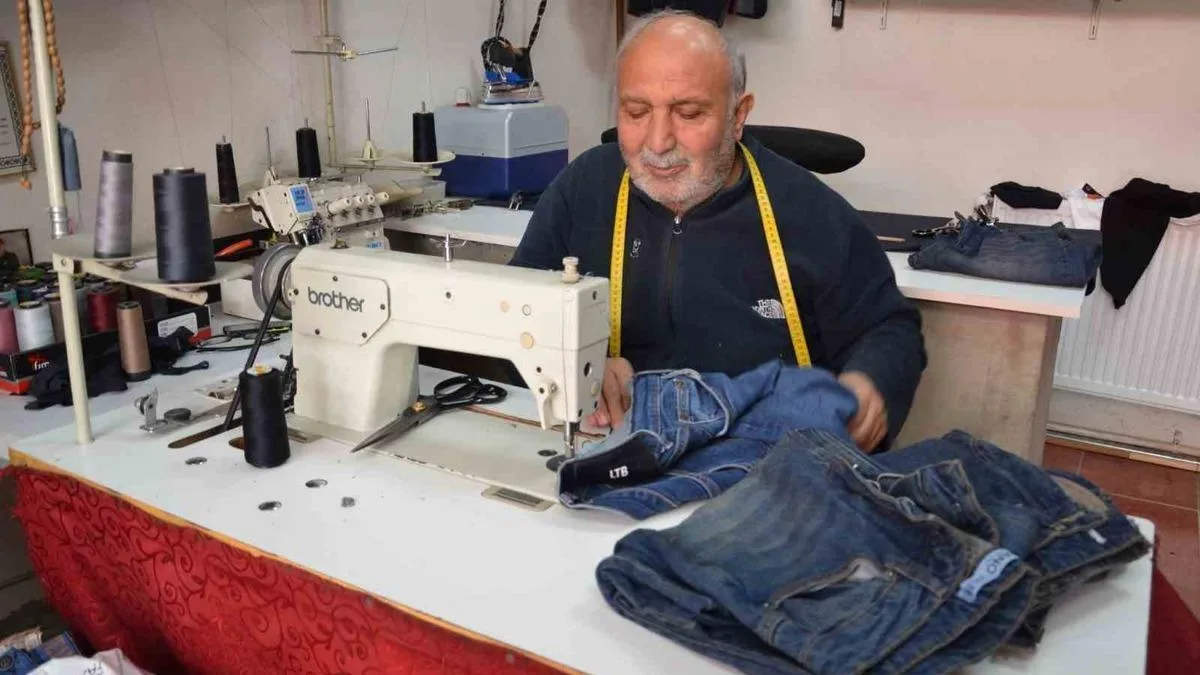 Ramazan Öncesi Tercan’da Terzi Yoğunluğu