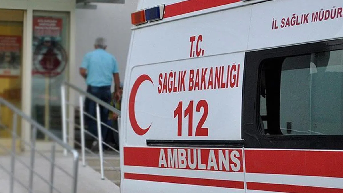 Kırşehir’de Otomobil-Traktör Çarpıştı! İki Yaralı