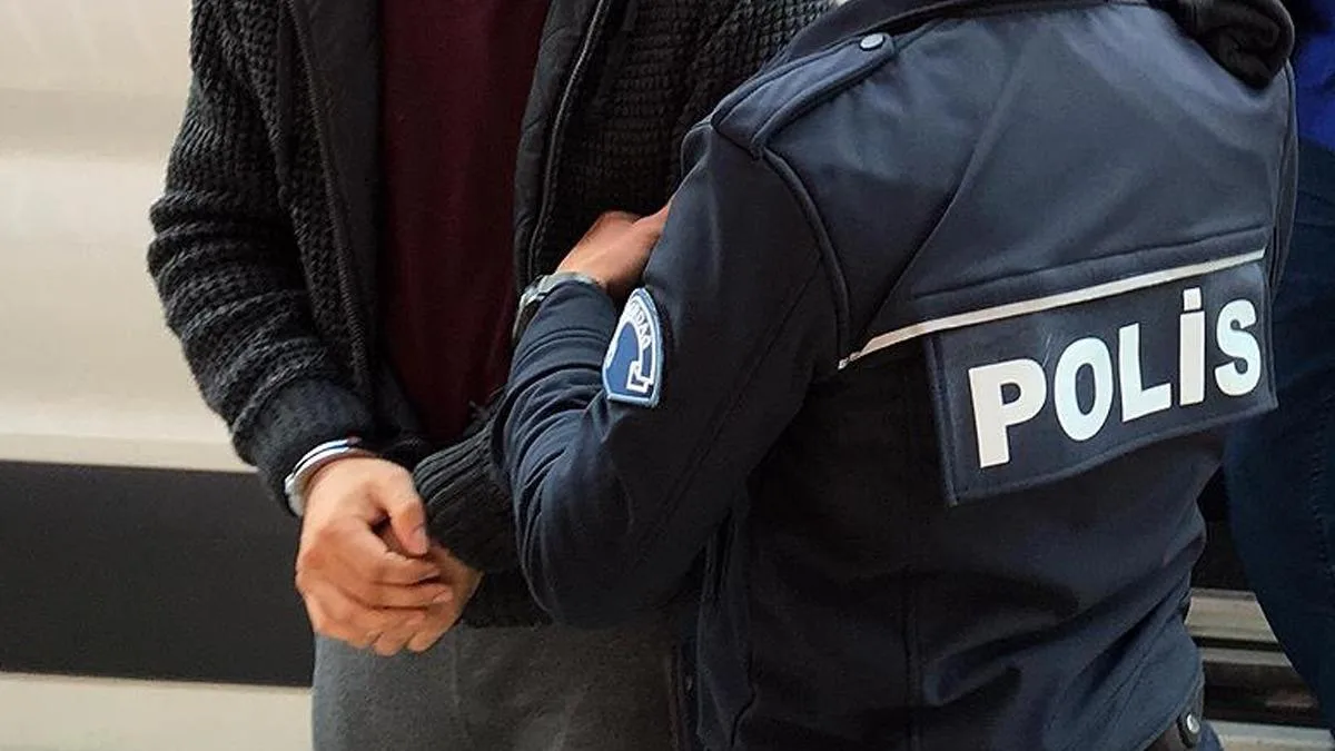 Polis Kılığındaki Dolandırıcılara Dikkat!