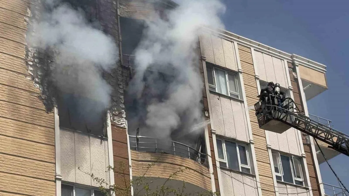 Ceylanpınar’da Apartman Yangını Korkuttu!