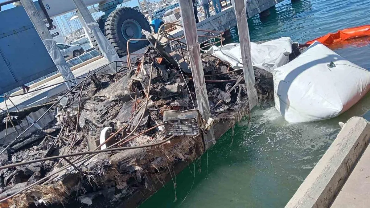 Yalıkavak’ta Yangın: 7 Motoryat Sulara Gömüldü!