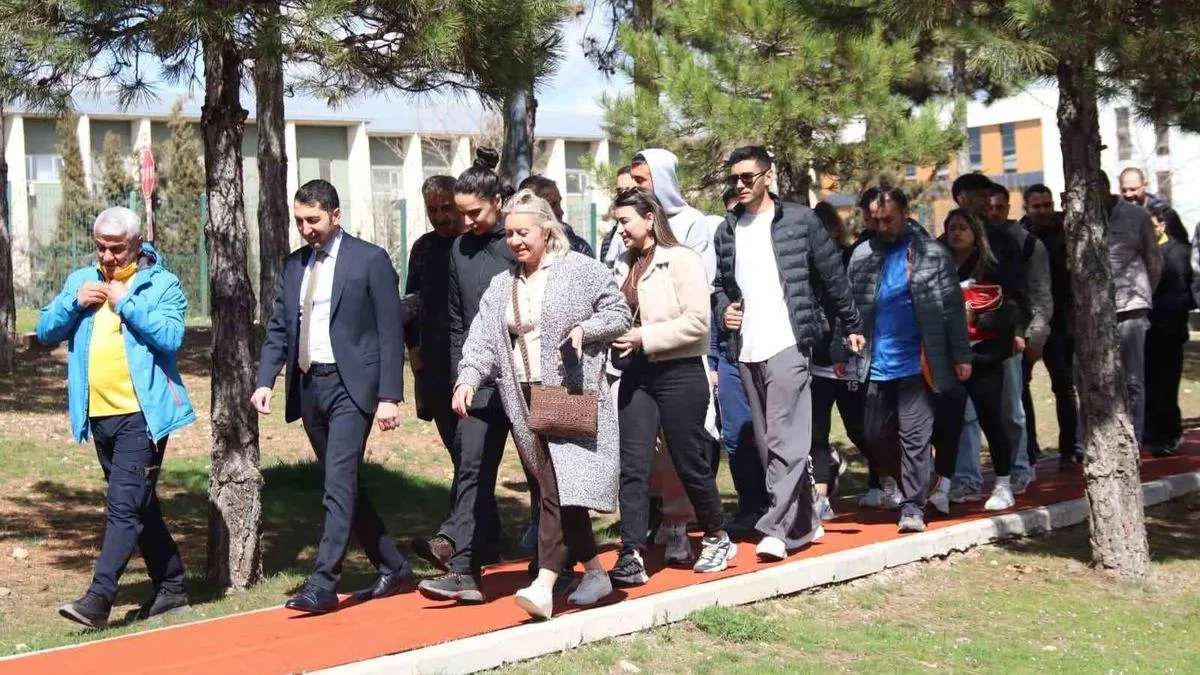 Elazığ’da Sağlıklı Yaşam Yürüyüşü Gerçekleşti!