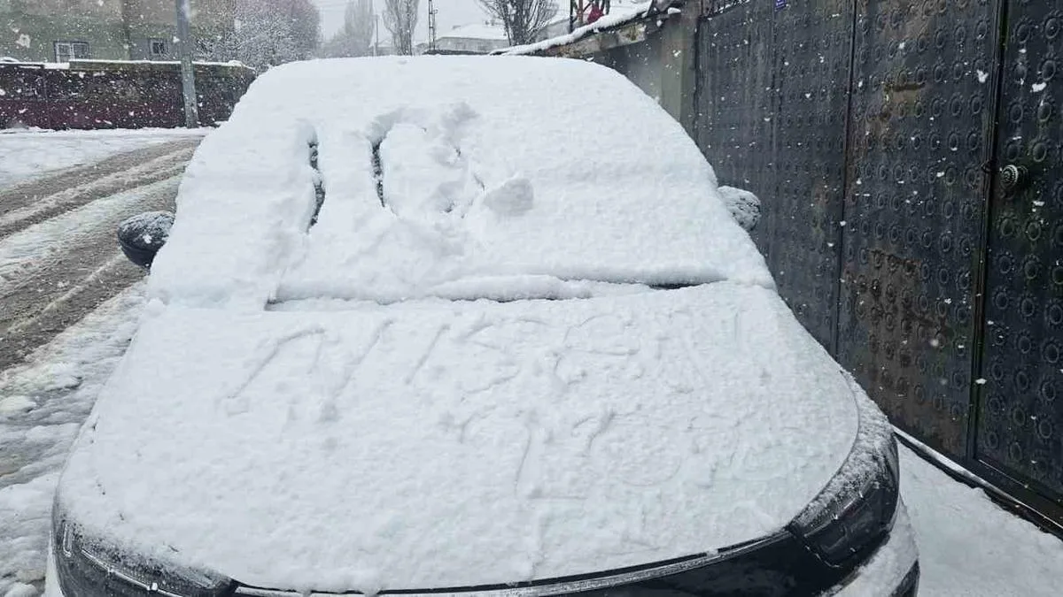 Nisan’da Kar Sürprizi: Beyaz Kış Manzarası!