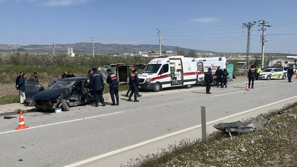 Çankırı’da Feci Kaza: 4 Yaralı Hastaneye Kaldırıldı