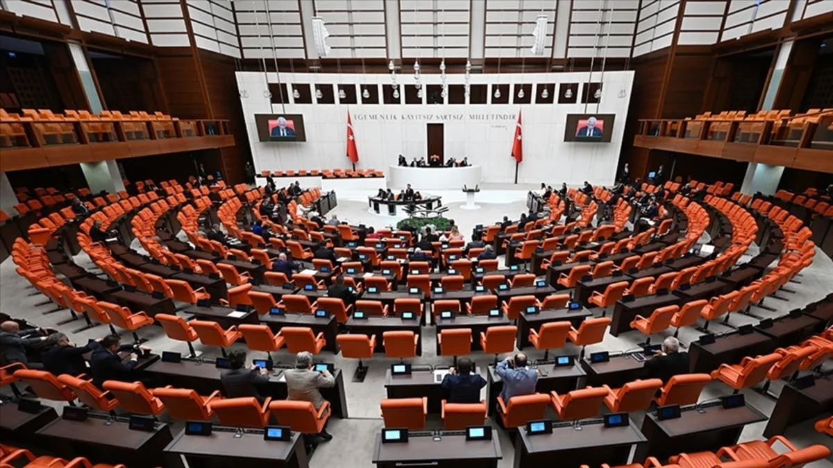 TBMM’de Silahlı Saldırıya Tepkiler Yükseldi
