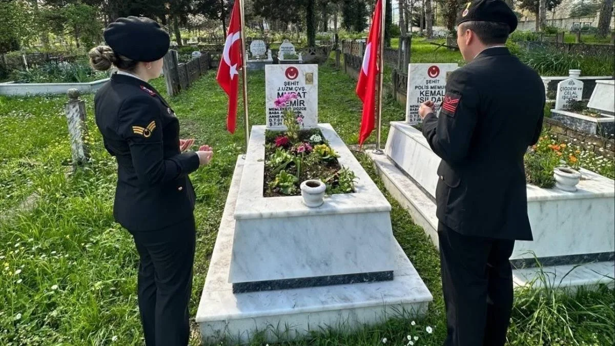 Şehit Jandarma Uzman Onbaşı Demir Unutulmadı