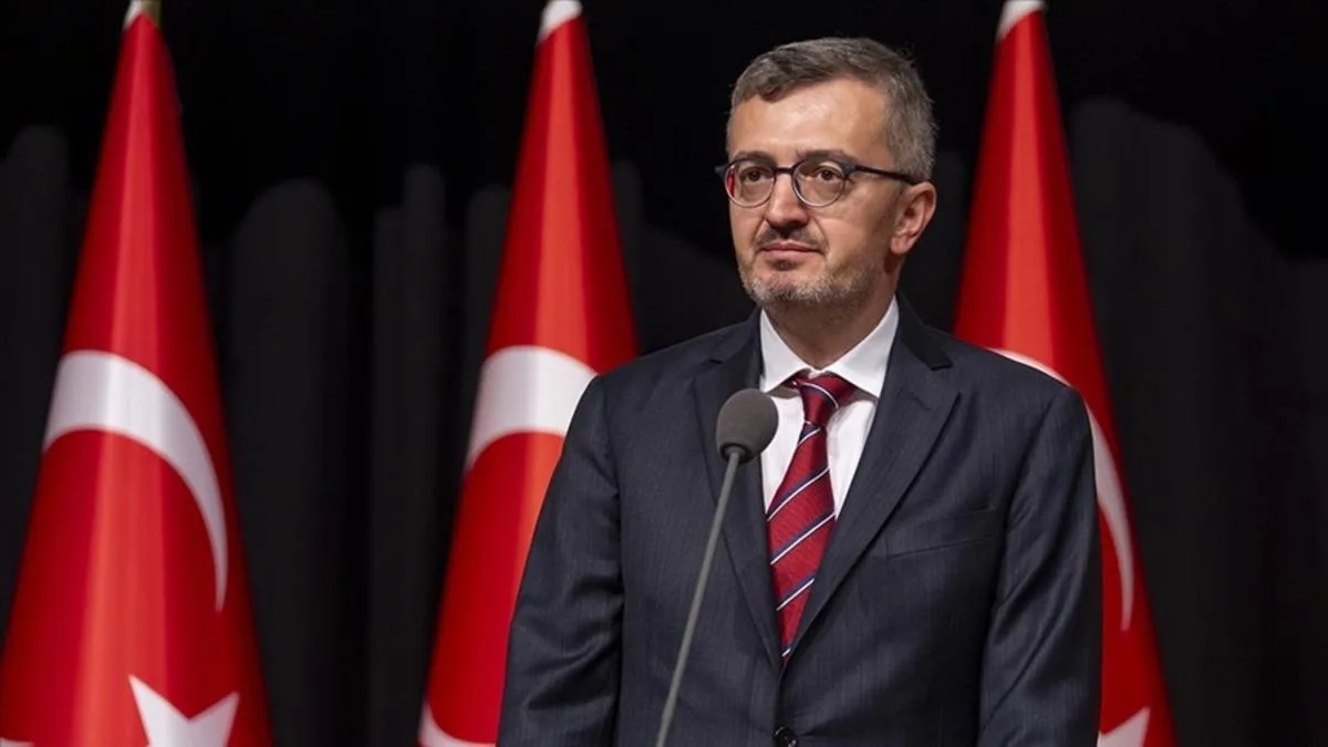 Burhanettin Duran’dan Galatasaray ve Fenerbahçe’ye Teşekkür