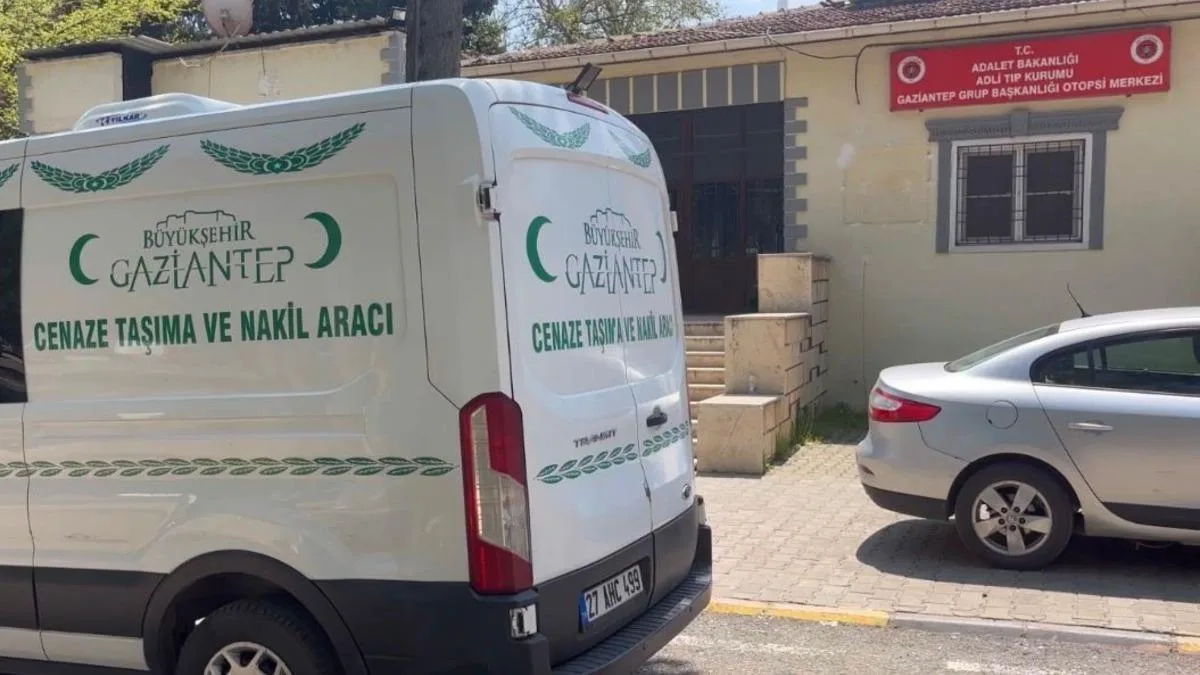 İnşaatta Düşen İşçi Hayatını Kaybetti
