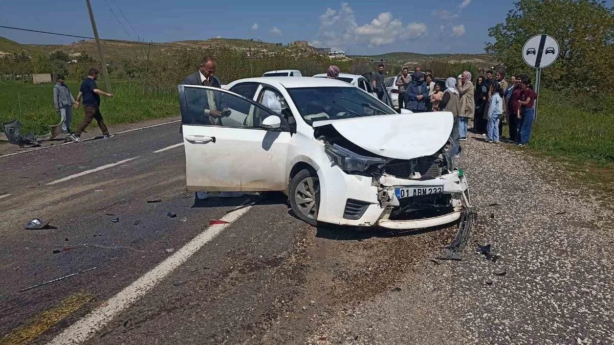 5 Araçlı Kaza: 5 Yaralı Hastaneye Kaldırıldı