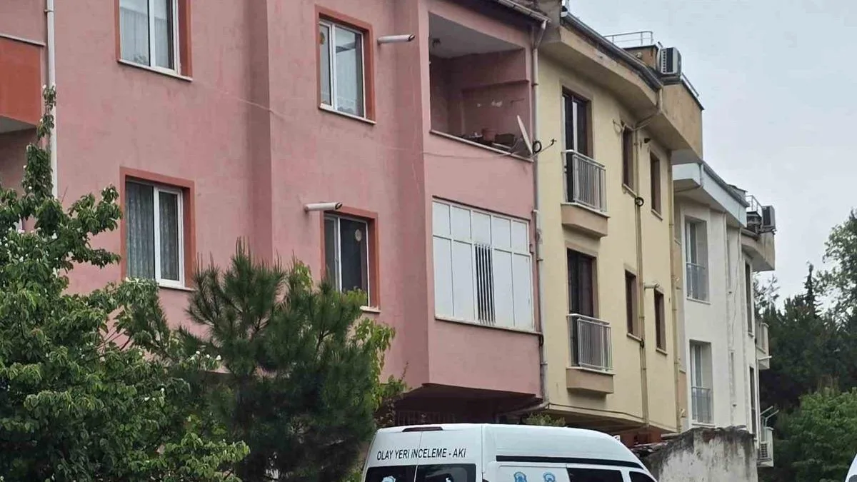 İnegöl’de Öğretmen Evinde Ölü Bulundu