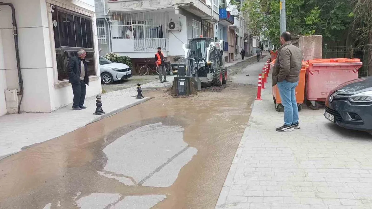 Su Borusu Patladı, Sokaklar Suyla Doldu!