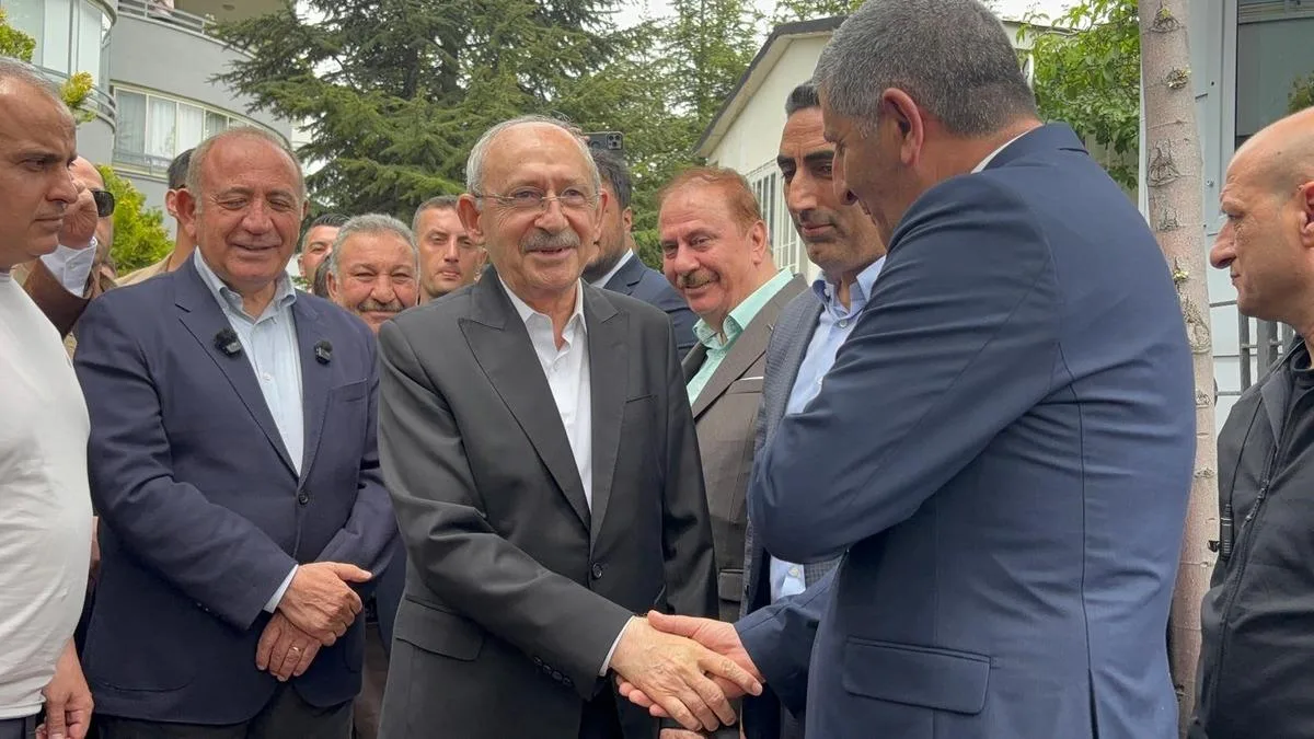 Kılıçdaroğlu Bayramda Partililerle Buluştu!