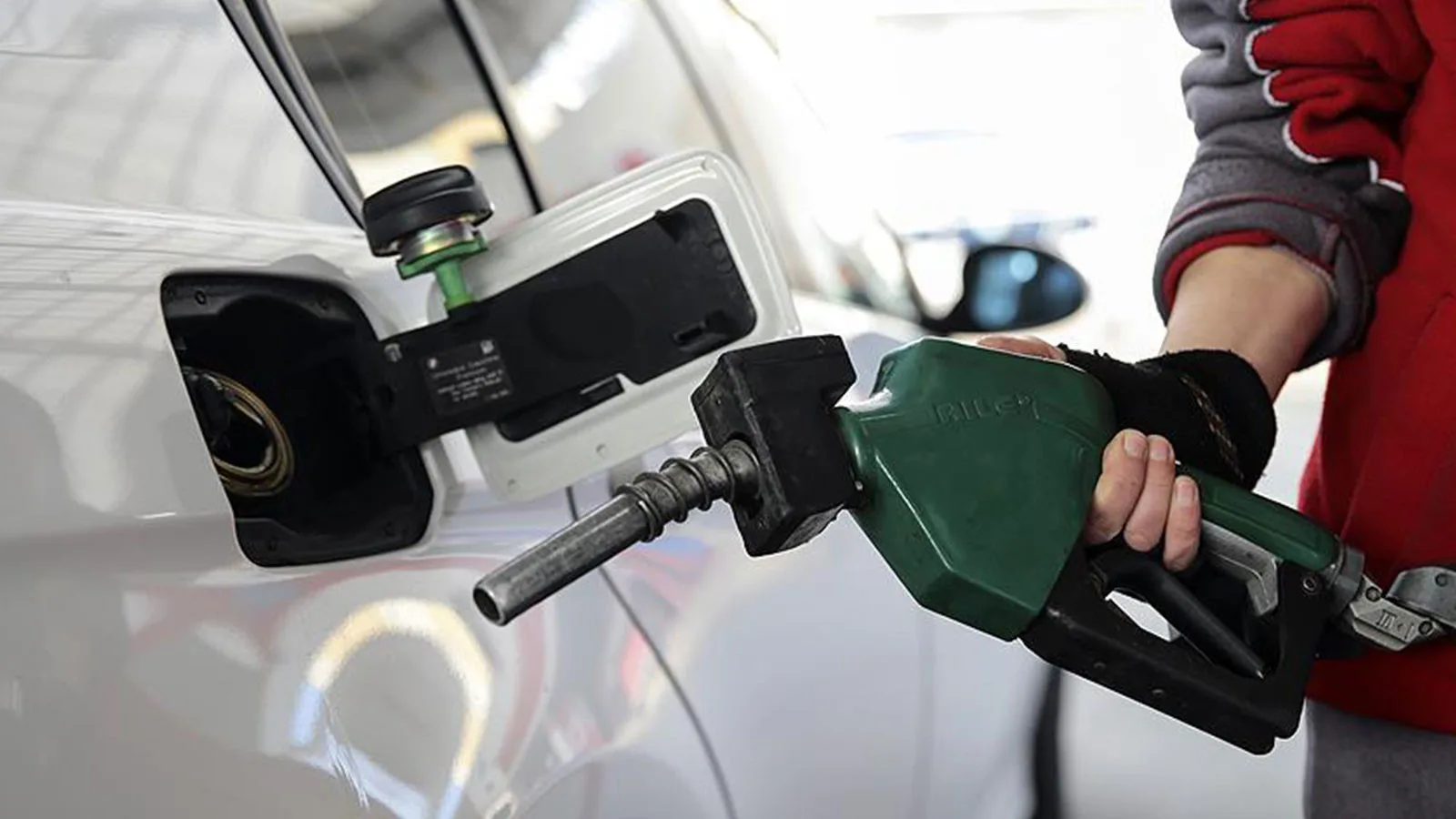 ABD-İran Anlaşması: Petrol Fiyatları Düşüyor!