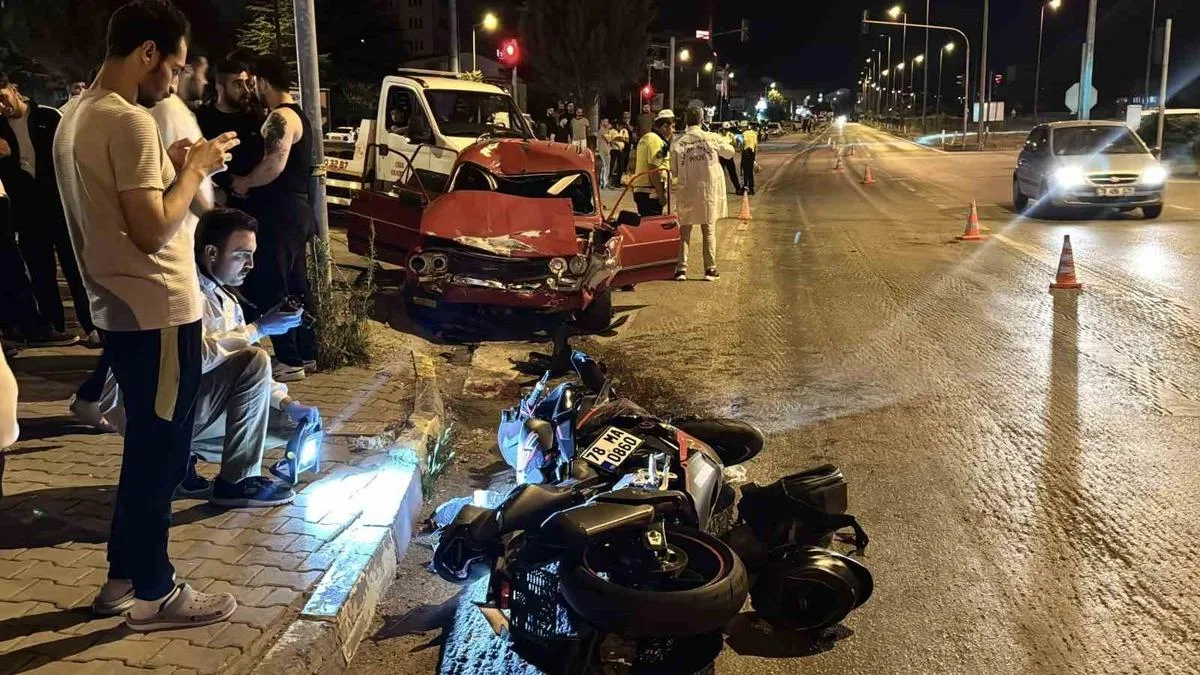 Kırmızı Işık İhlali: Motosiklet Sürücüsü Yaralı!