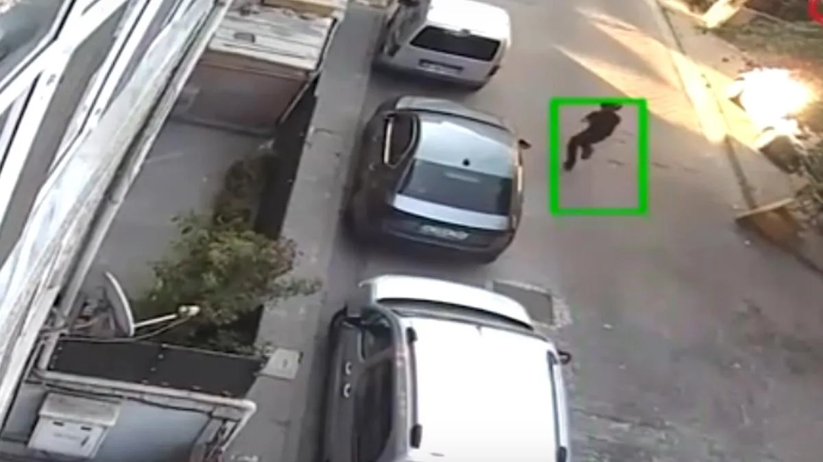 İstanbul’da Kasklı Saldırgan Kanlı Pusu Kurdu!