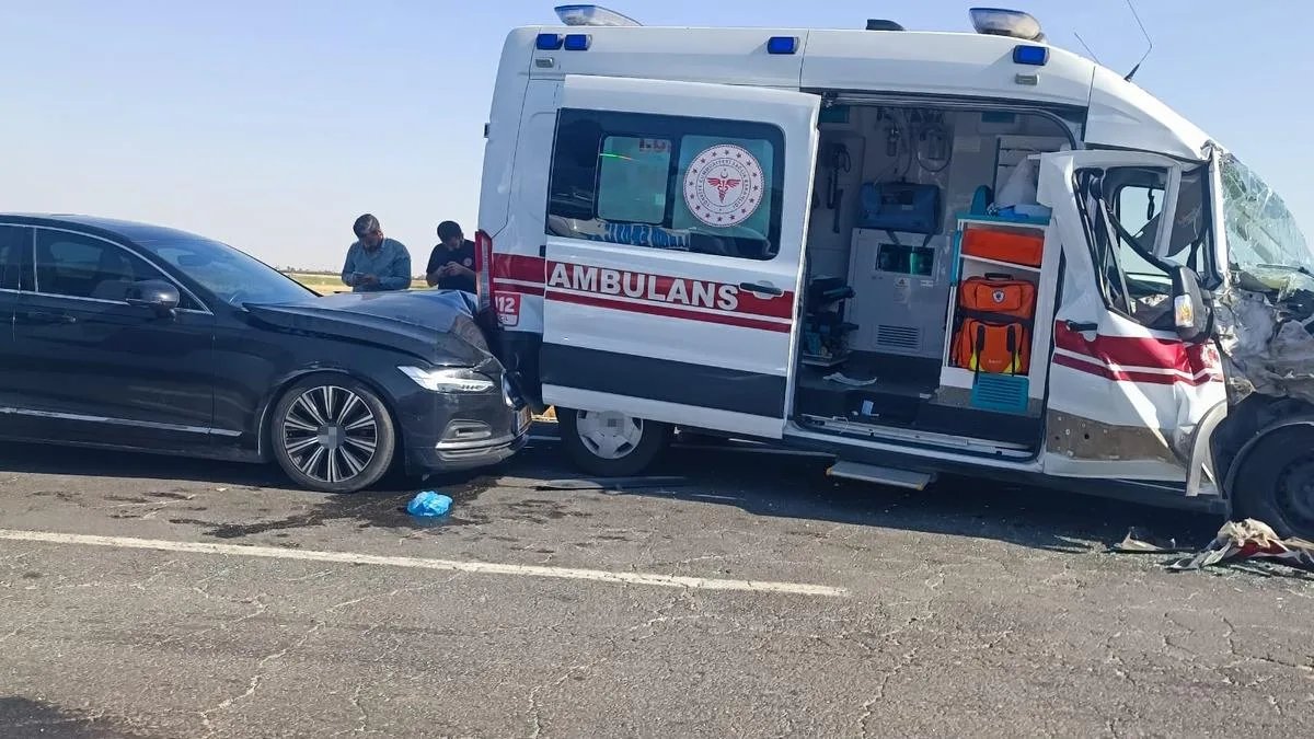 Nusaybin’de Ambulans Kazası: 3 Yaralı!