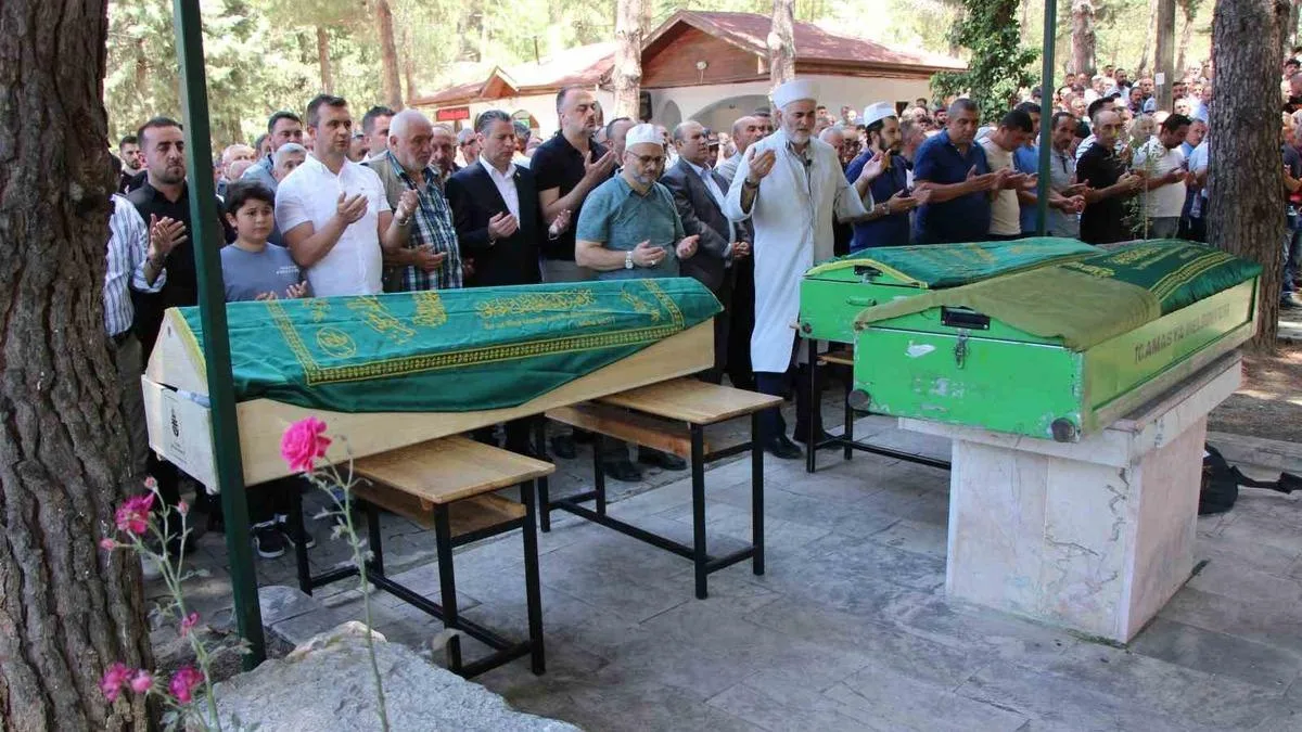 Amasya’da Cenaze Dönüşü Feci Kaza: 3 Ölü