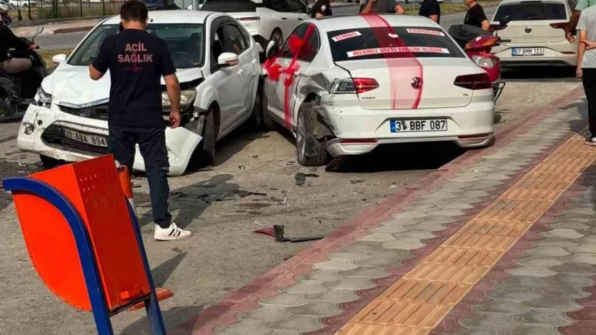 Gelin Arabası Kaza Yaptı: 1 Yaralı!