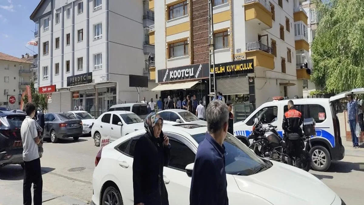 Etimesgut’ta Kuyumcu Soygunu: 200 Bin Lira Çalındı!