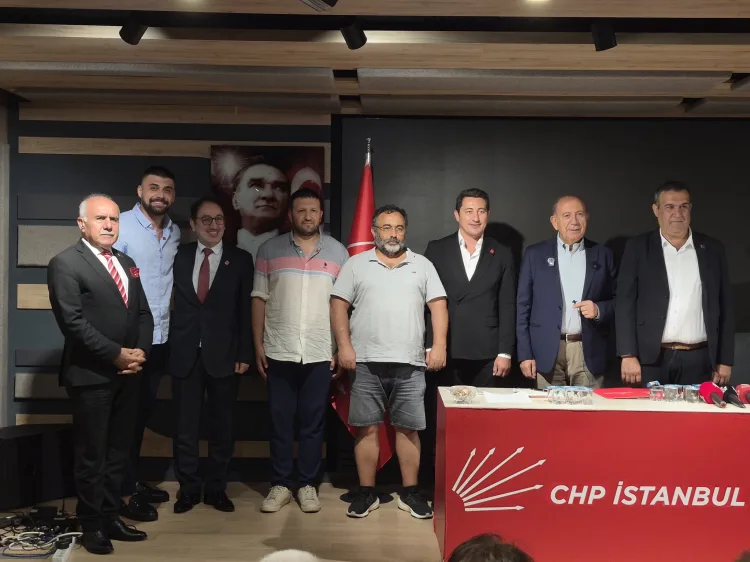 CHP, Yeni Üyelerle Gücüne Güç Katıyor!