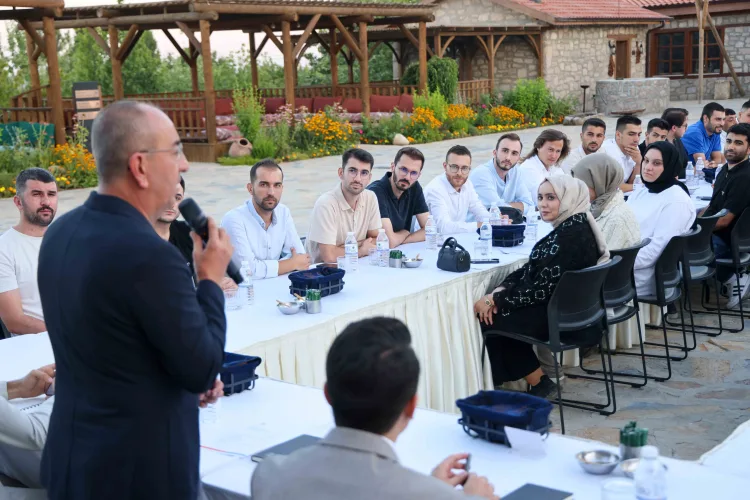 Başkan Kavuş: Gençlik Geleceğimizin Teminatı!