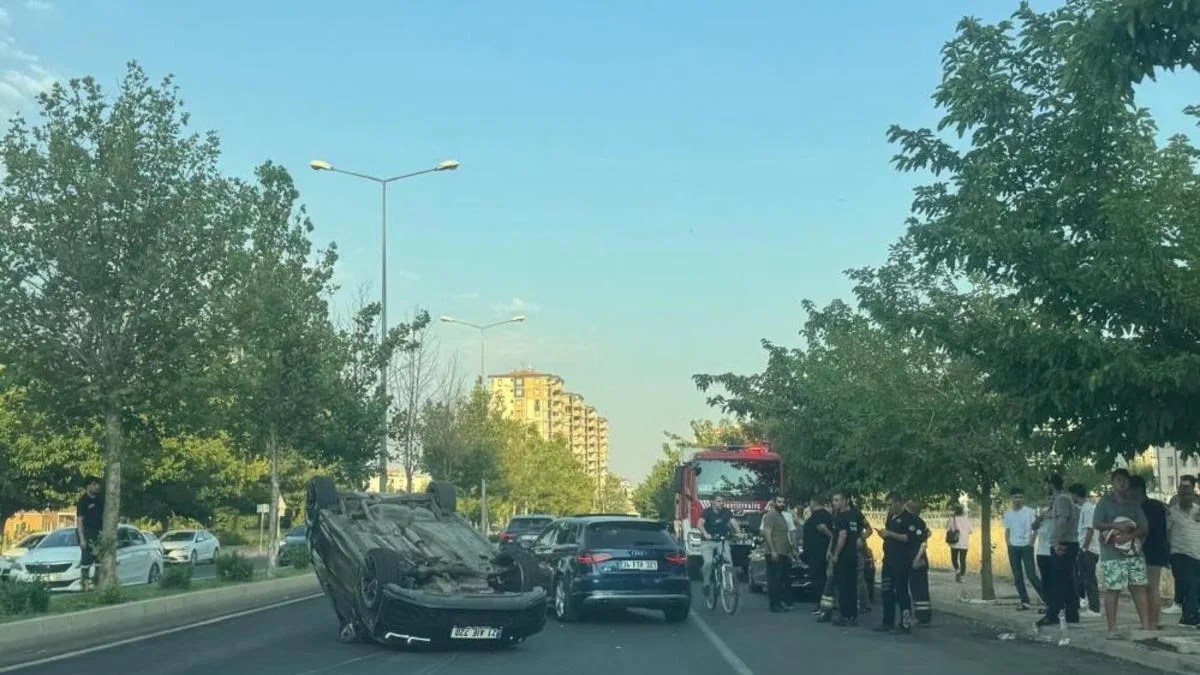 Takla atan otomobilde 2 yaralı!