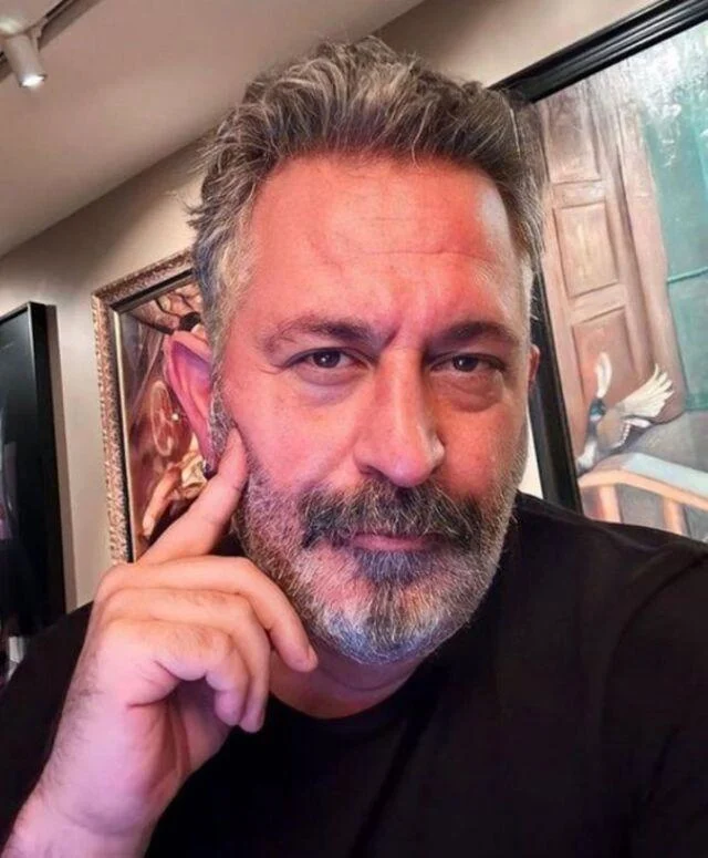 Cem Yılmaz Hastaneye Kaldırıldı: Durumu İyi!
